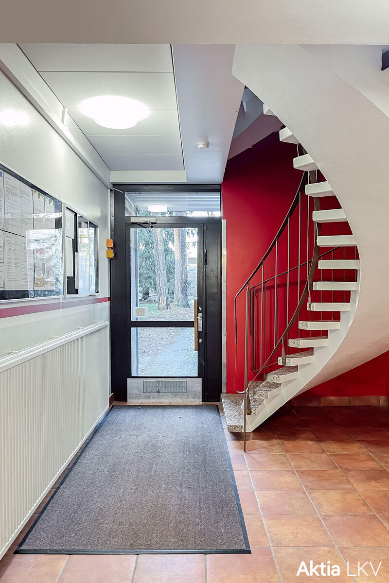 Tyylikkäät porraskäytävät