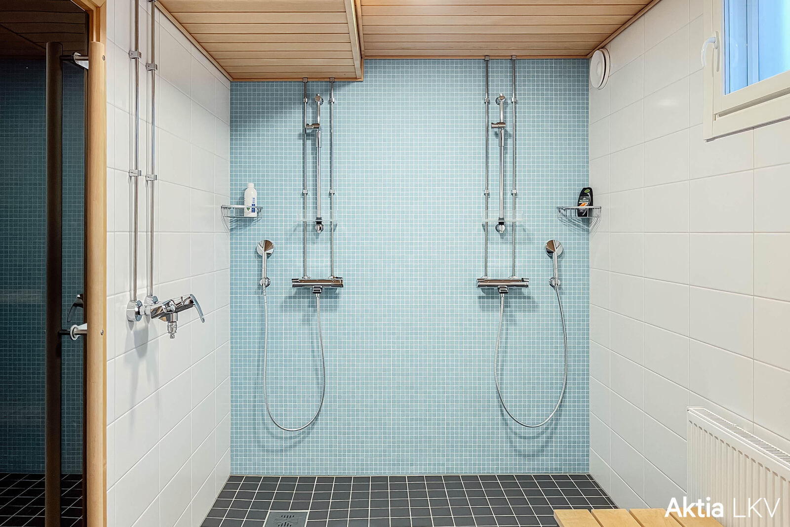 Talon uudet saunatilat samassa portaassa