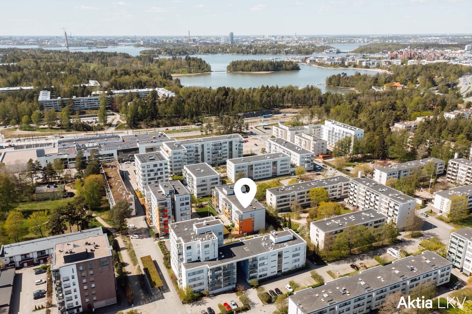 Kauppakeskus Saari kivenheiton päässä