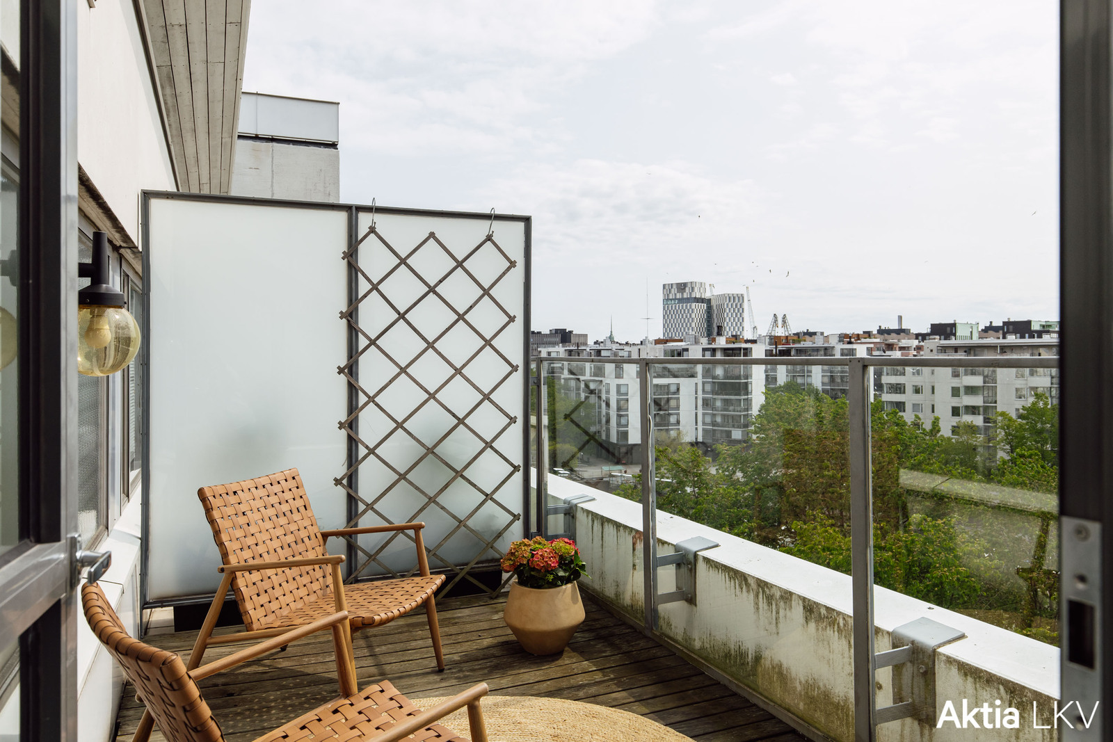 7. kerroksen parveke