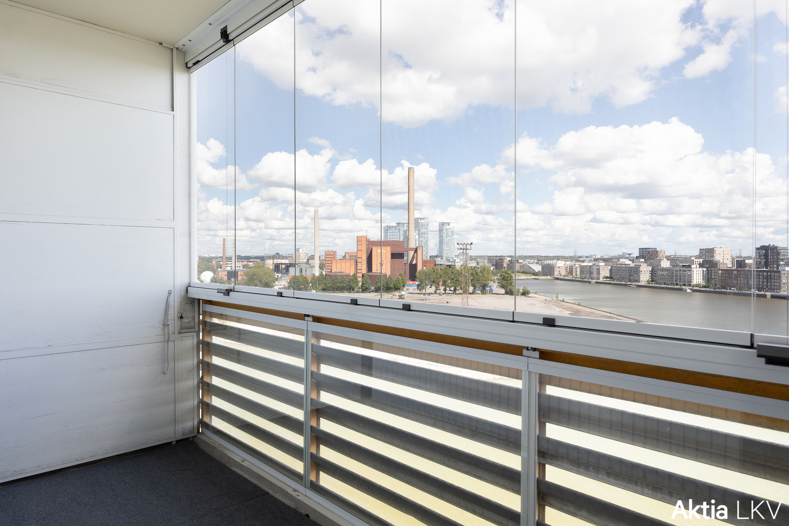 9. kerroksen näkymät