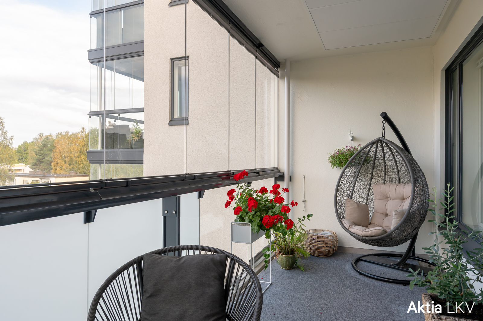 Parvekkeella on tilaa sisustaa