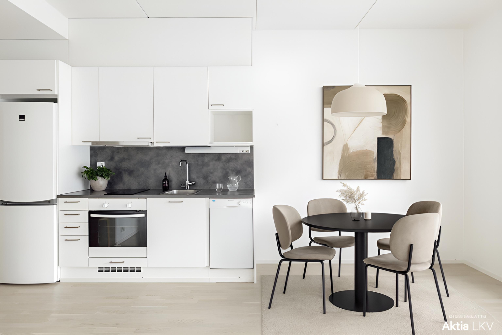 Ruokailuryhmä sopii avokeittiön viereen