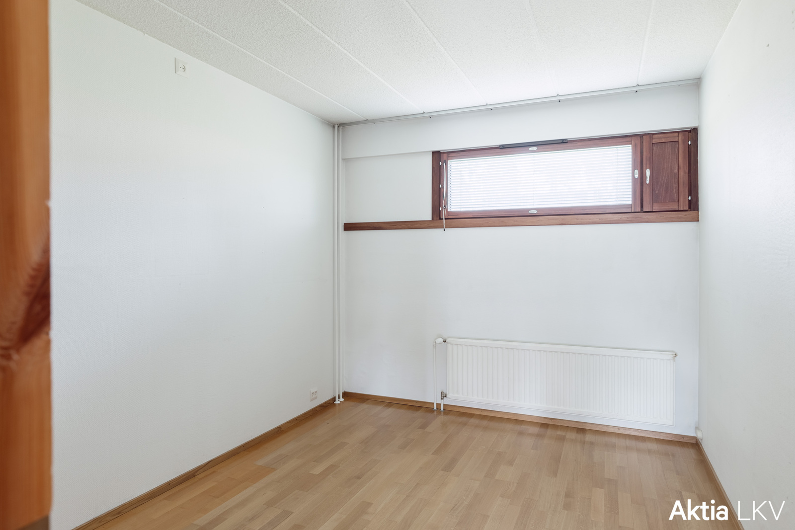 1. kerroksen monitoimitila