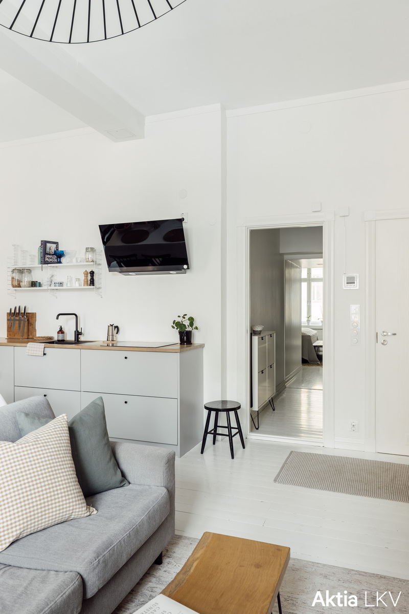 Oh ja käytävä makuuhuoneeseen - kph oikealla