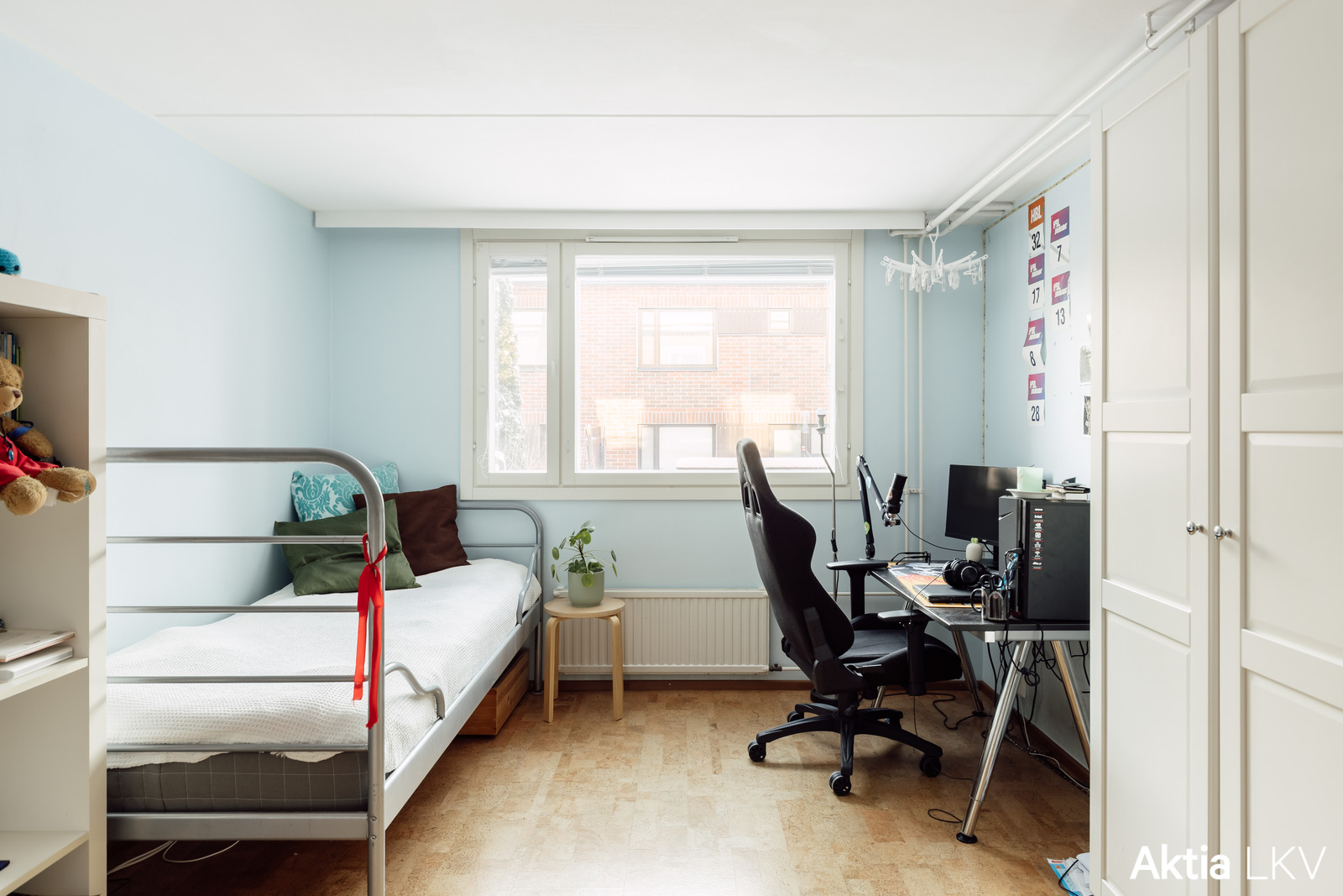 Alakerran toinen huone