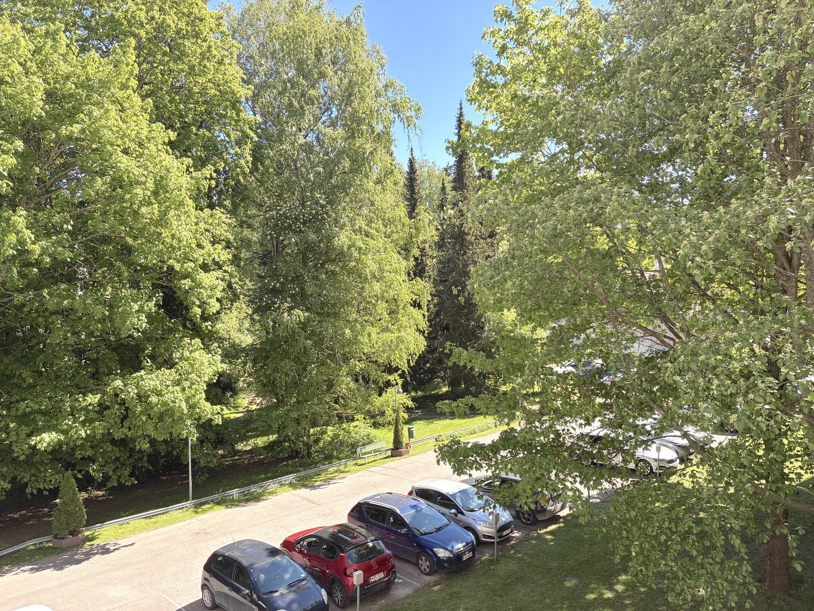 näkymä pihalle