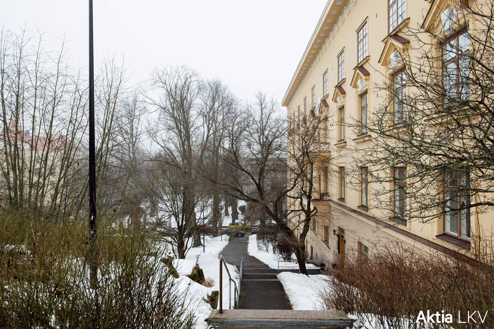 Vuorimiehenkatu 11/ Tähtitorninkatu 12 suunnalta