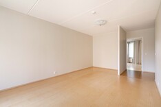 Kartanonkaari 22, Helsinki (Malminkartano), Kuva 6, esikatselu