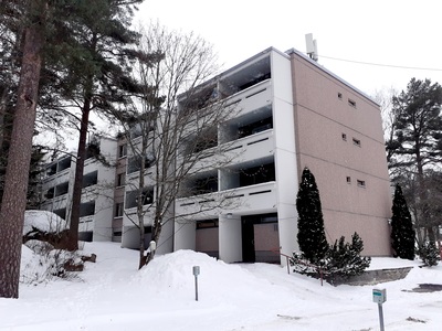 Yllästunturintie 3, Mellunmäki, Helsinki