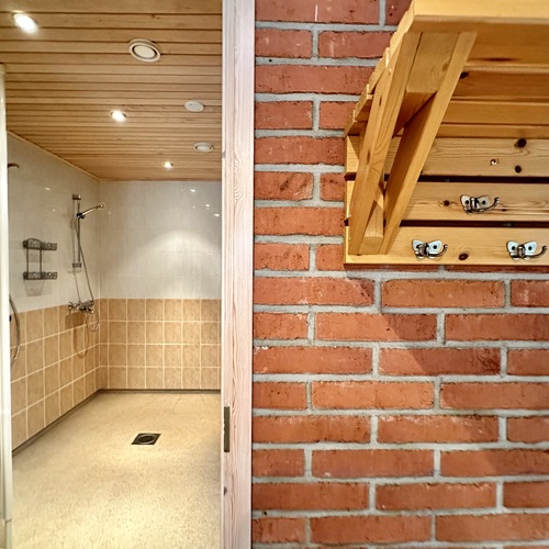 Saunaosaston pesuhuone