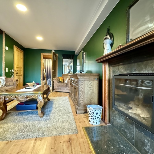 Kellarikerroksen huoneisto