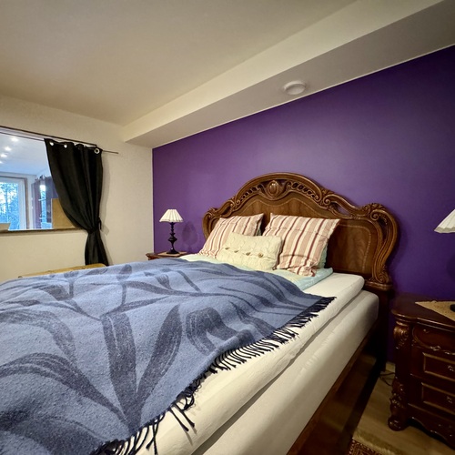 Kellarikerroksen huoneiston makuuhuone