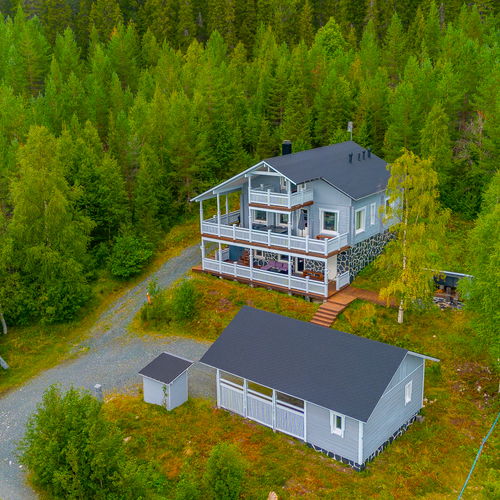 Mökki tai huvila, Perhotie 14, Rukatunturi, Ruka Rukatunturi, Saarua-aho, 3mh, tupa, k, ph, s, takkah, khh, 3 wc, 132,00 m², 425 000,00 €