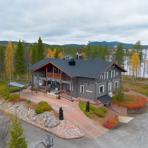 Mökki tai huvila, Naatikkaniementie 13, Rukatunturi, Rukatunturi, 7mh,4kph/wc,oh,rt,k,pub,takkah,pkh,ph,s,poreallas/kylpytila,khh,2 erilliswc+lasitetut terassit, parvekkeet, aulatilat, varustehuone, 285 m², 1 380 000 €