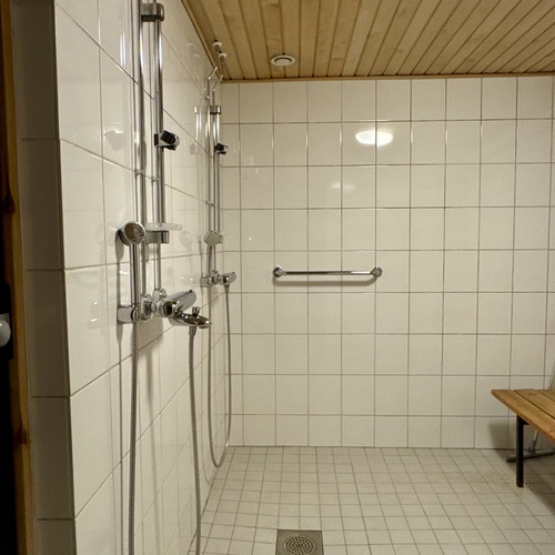 taloyhtiön pesuhuone-/saunatilat taloyhtiön pesuhuone-/saunatilat