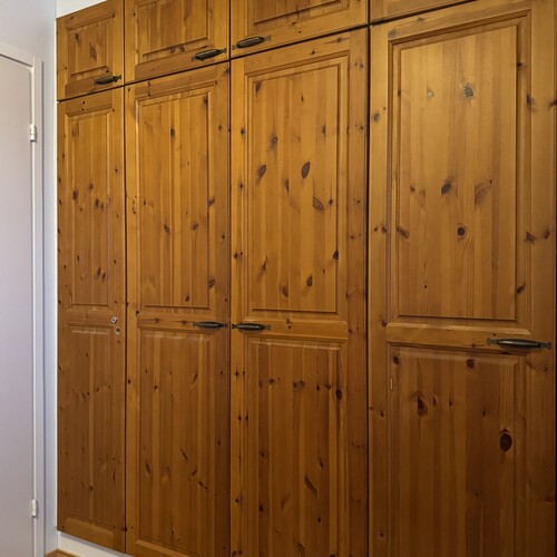 eteisessä hyvin säilytystilaa