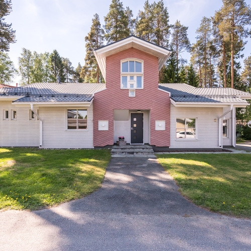 Omakotitalo, Purantie 8, Oulu, Patamäki, 5-6h,k,s,parvi ja kahdelle autolle katos, 151,80 m², 329 000 €