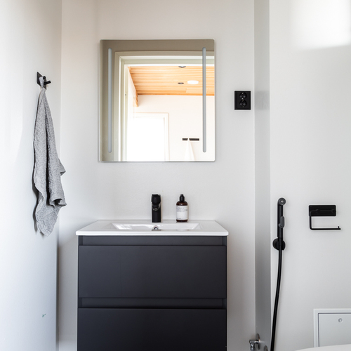 Yläkerran wc 1