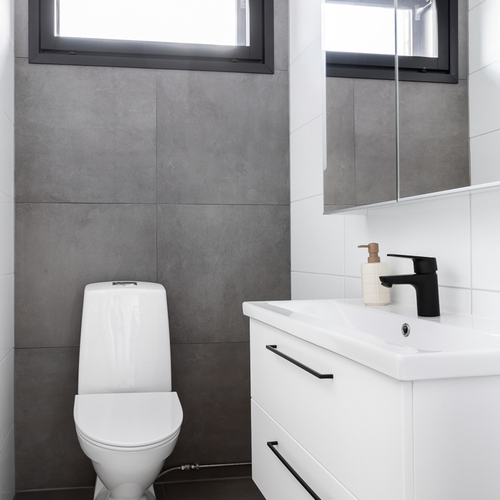 Yläkerran wc 2