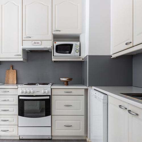 Hyvin kaappi- ja laskutilaa