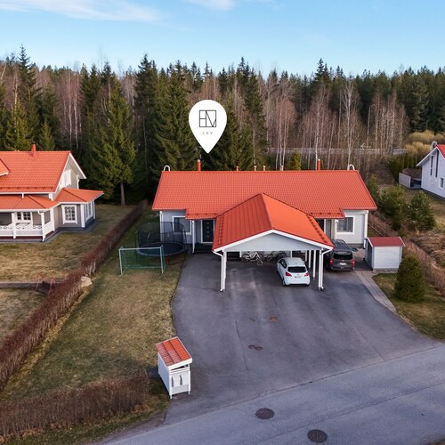 Paritalo, Kuusipolku 9A, Nokia, Välimaa, 4h, k, kph, s, wc, ak, v, 98,50 m², 289 000 €
