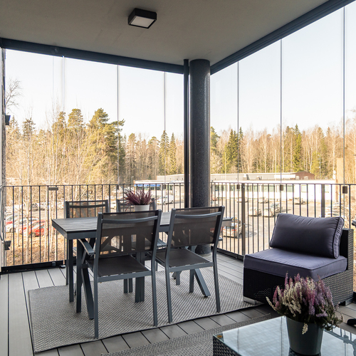 Lasitettu parveke toimii lisähuoneena