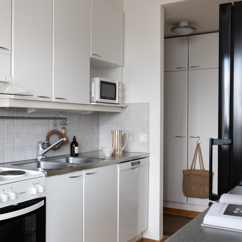 Kerrostalo, Keskisenkatu 10, Tampere, Kaukajärvi, 2h+k+kph+s+vh+lasit.p, 58,50 m², 179 000,00 €