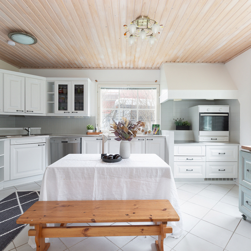 Omakotitalo, Salimäentie 4, Pirkkala, Sankila, 6h, k, khh, s, 2 x wc, autotalli, varasto, terassi, 138 m², 299 000 €