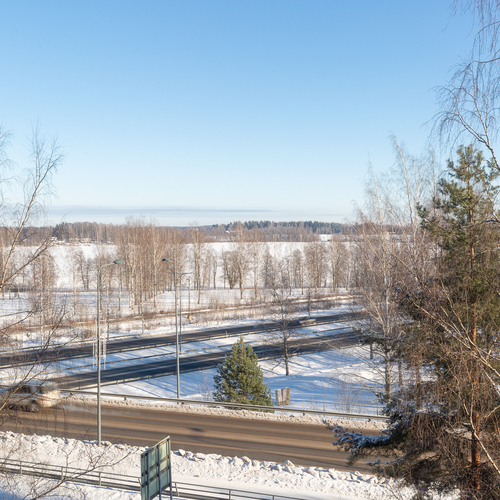 Näkymä makuuhuoneiden ikkunasta kohti Keijärveä