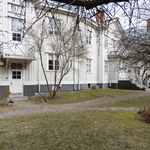 Taloyhtiön pihapiiri