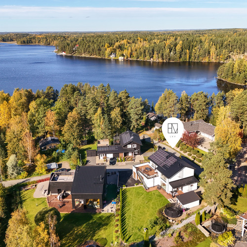 Omakotitalo, Aunessalmenkuja 1, Tampere, Kämmenniemi, 6h, avok, kph, s, pkh, 2eril.wc, tv-aula,tekn.tila, var, kattoter, ak, 173,60 m², 749 000 €