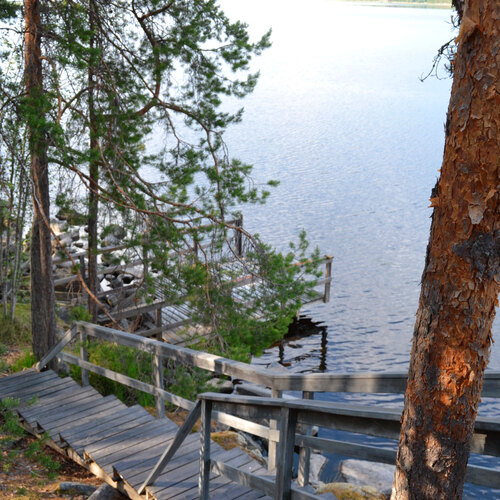vanhan hirsimökin ranta