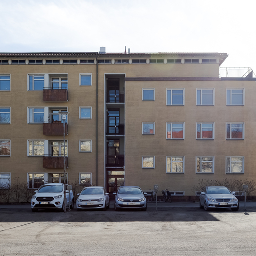 Sisäänkäynti nro1