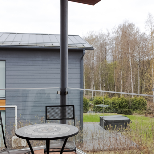 päämakuuhuoneen parveke