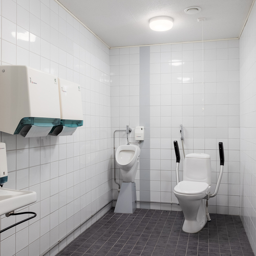 Useita erillisiä wc-tiloja
