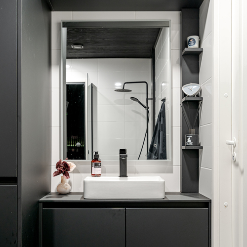 Käsienpesuallas kylppärissä