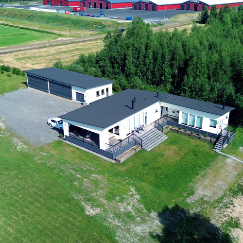 Julkisivu