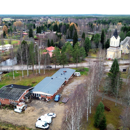 Ponnari rakennuksineen