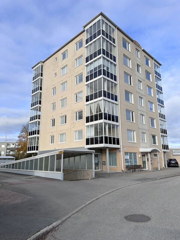 Autohallipaikka · Marttilankatu 8, Sastamala