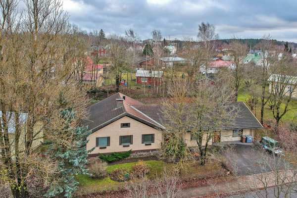 Kyrkoesplanaden 17