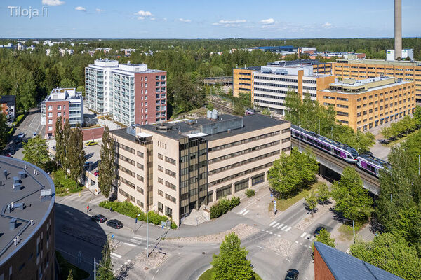 Kuva toimitilan julkisivusta osoitteessa Kaupintie 5, Helsinki (Lassila)