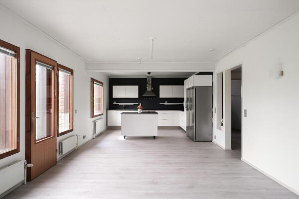 Nuuttilantie 7 B, Hämeenlinna (Kankaantausta)