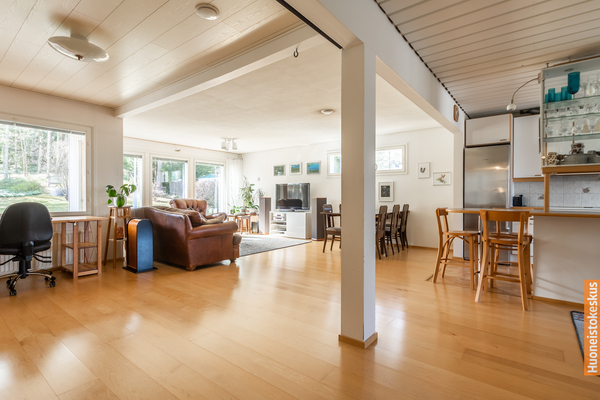 Hietarinteentie 11, Tuusula (Riihikallio)