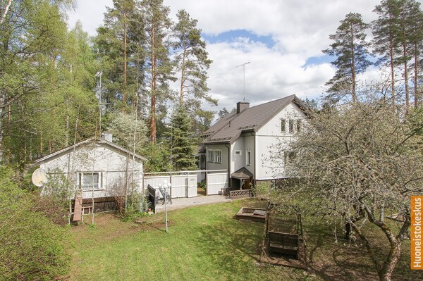 Hunsalankatu 9, Hyvinkää (Talvisilta)