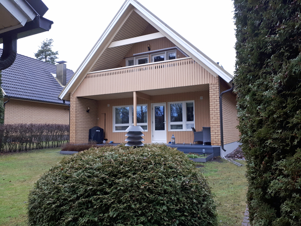 Nimismiehenmäki 9, Espoo (Muurala)