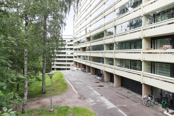 Kotikonnuntie 9, Helsinki (Kontula)