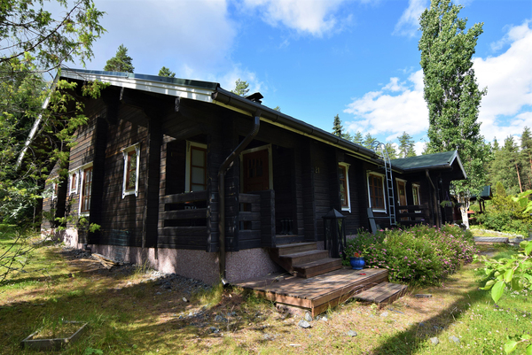 Vanamontie 21, Hämeenlinna (Hirsimäki)