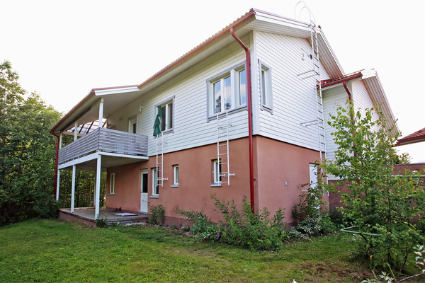 Eteläranta 32, Kuopio (Savolanniemi)