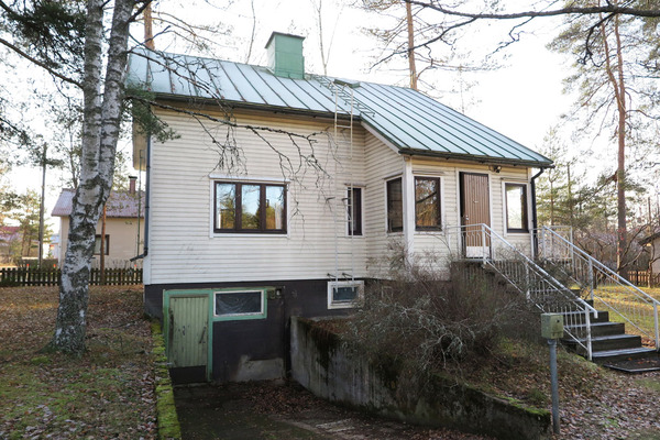 Parikkaankatu 10, Hyvinkää (Mustamännistö)